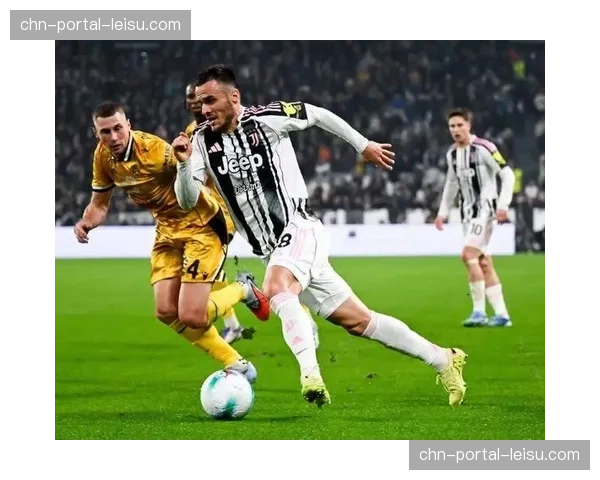 深度述评:尤文图斯三月崩盘,暴露中场控制力老化顽疾 深度述评:尤文图斯三月崩盘,暴露中场控制力老化顽疾