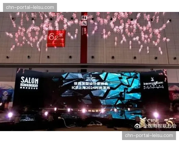 重返阿尔卑斯：加斯利在恩斯通车库的首次全队会议